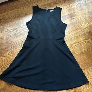 JENNIFER LOPEZ black dress